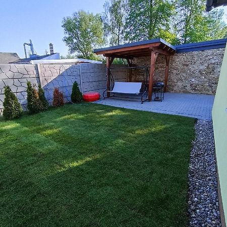 Apartman Julrich Vrbov Exterior foto