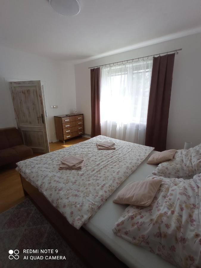 Apartman Julrich Vrbov Exterior foto